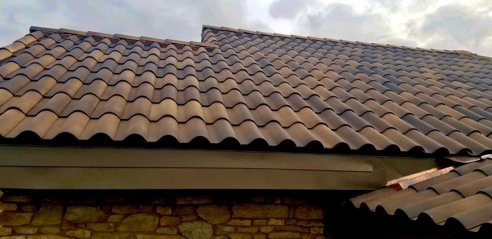 spanish terra cotta roof tile_
